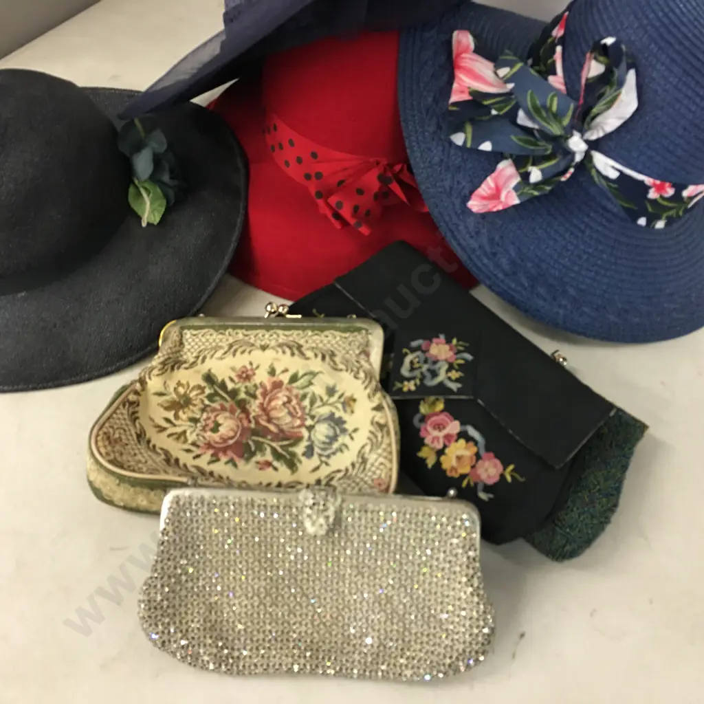 Selection Of Vintage Ladies Hats Image 1++